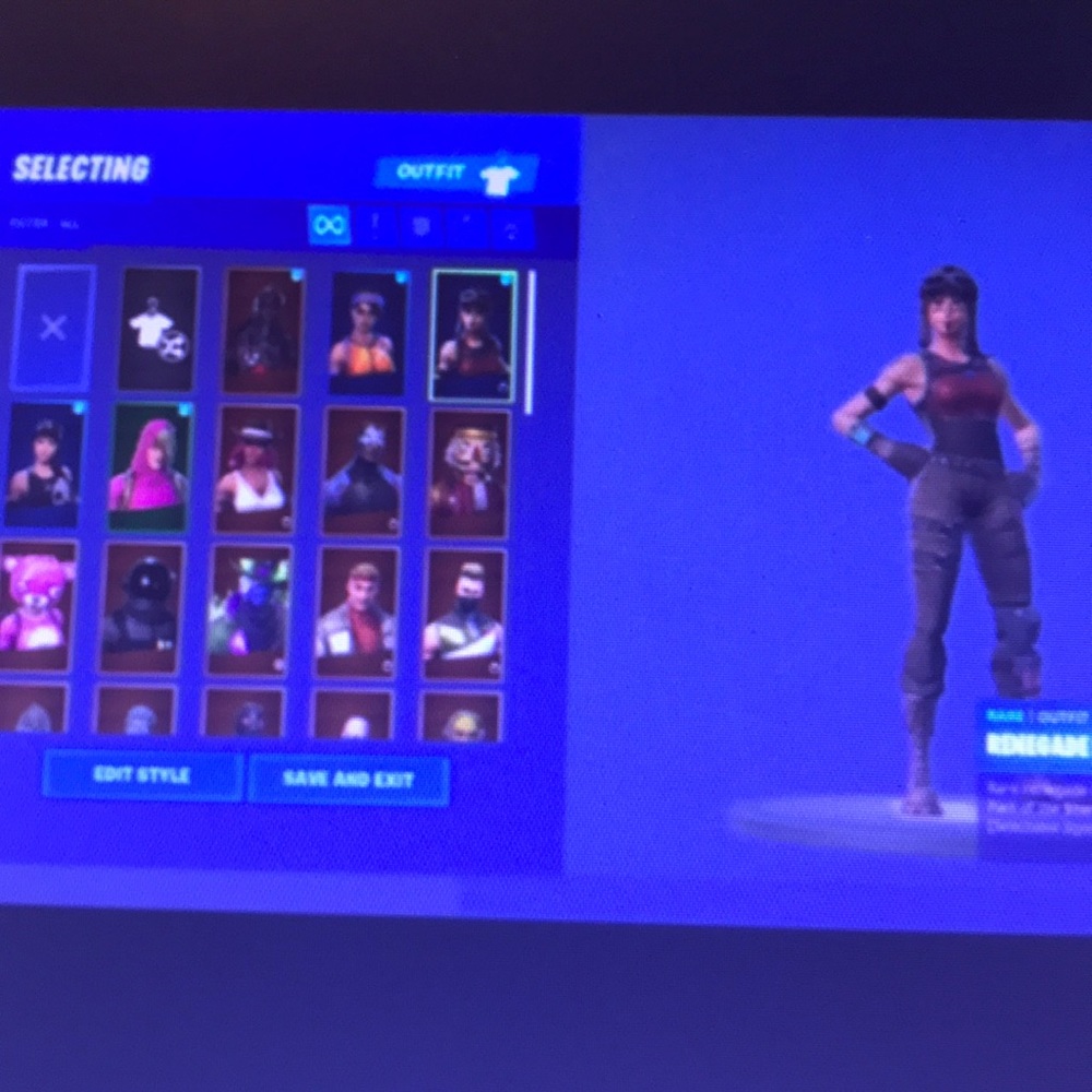 A renegade acoount for a 25 dollar ps4 gift card